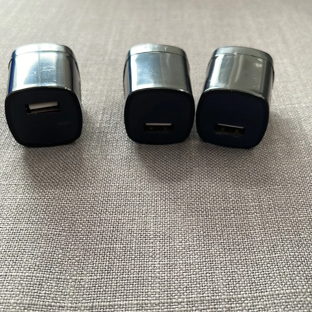 3 Black USB Power Adapters